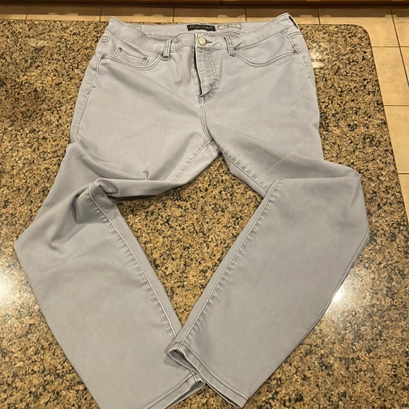 2 pair Aeropostale women’s jeans size 12 - Picture 8 of 8